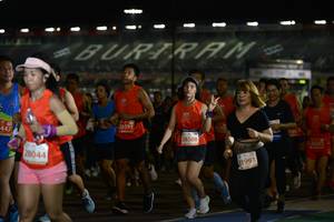 BIB: 20191, 447, 28508, 26237, 28044, 1993
                            <button type="button" onclick="openModal(10865477)" class="btn btn-primary btn-sm float-right btn-popup" data-toggle="modal" data-target=".modal-high-quality">
                        <i class="fas fa-shopping-cart"></i> Add to Cart
                    </button>
                                            <button type="button" onclick="isThisMe(10865477, true)" class="btn btn-success btn-sm float-right btn-popup btn-isme hidden" data-toggle="tooltip" data-placement="bottom" title="นี่คือรูปของคุณใช่ไหม คลิกที่นี่เพื่อเอาเข้าอัลบั้ม">
                        <i class="fas fa-plus"></i> Add to album
                    </button>
                    <button type="button" onclick="isThisMe(10865477, false)" class="btn btn-warning btn-sm float-right btn-popup btn-isnotme hidden">
                        <i class="fas fa-ban"></i> Remove from album
                    </button>
